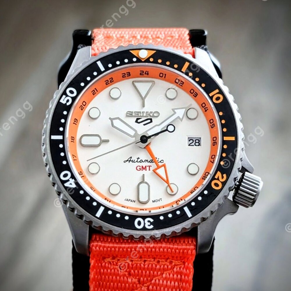 Full Automatic Titanium Gmt White Orange Diver 42… - image 2